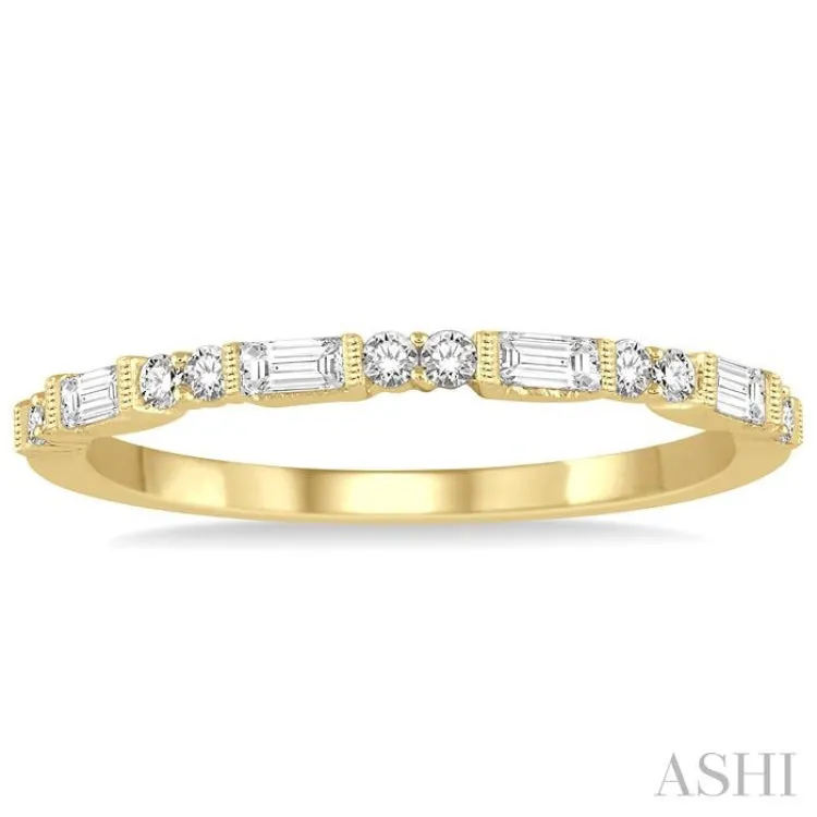 1/3 ctw Baguette and Round Cut Diamond Wedding Band in 14K Yellow Gold