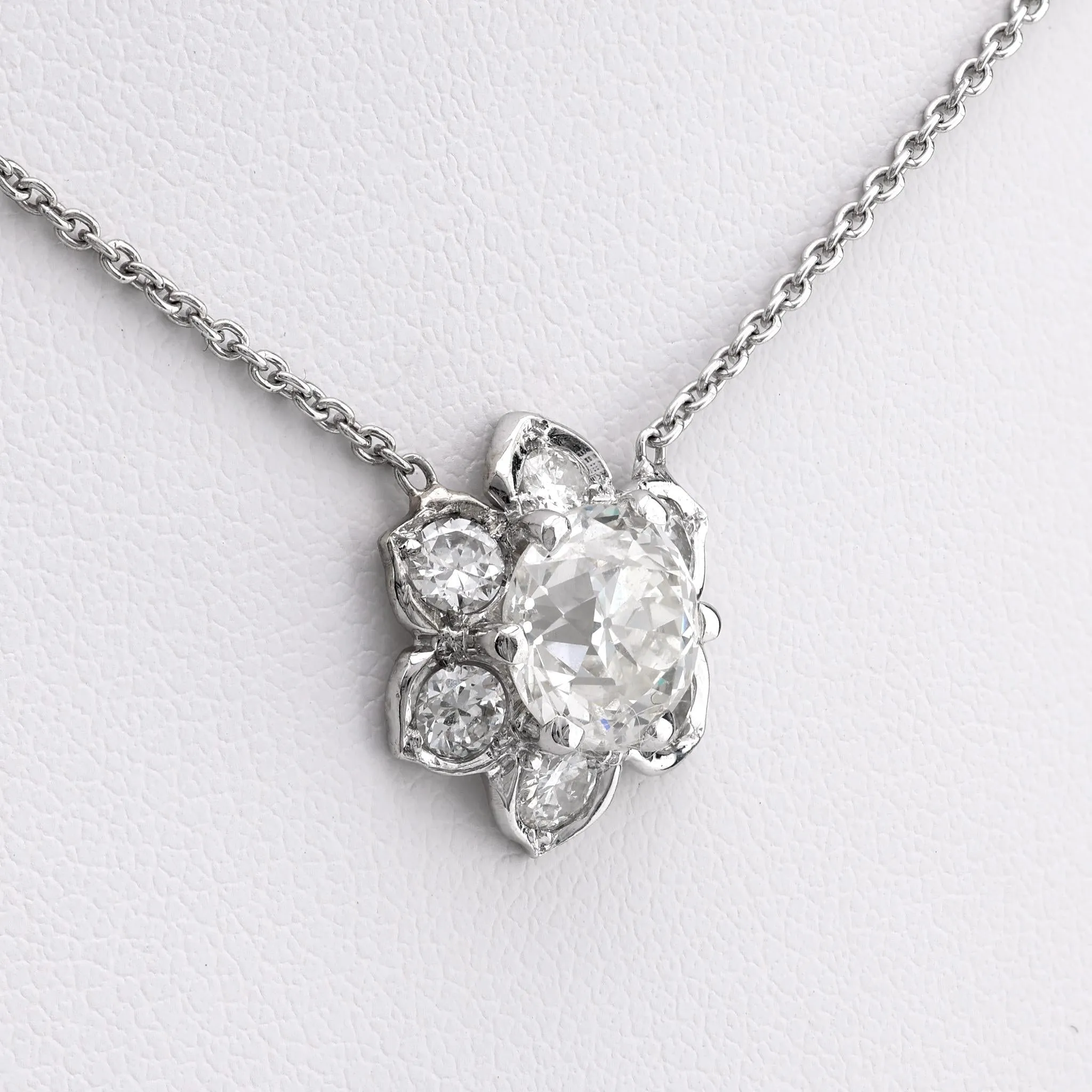 Antique Style 1.40 Carat Diamond Platinum Flower Necklace