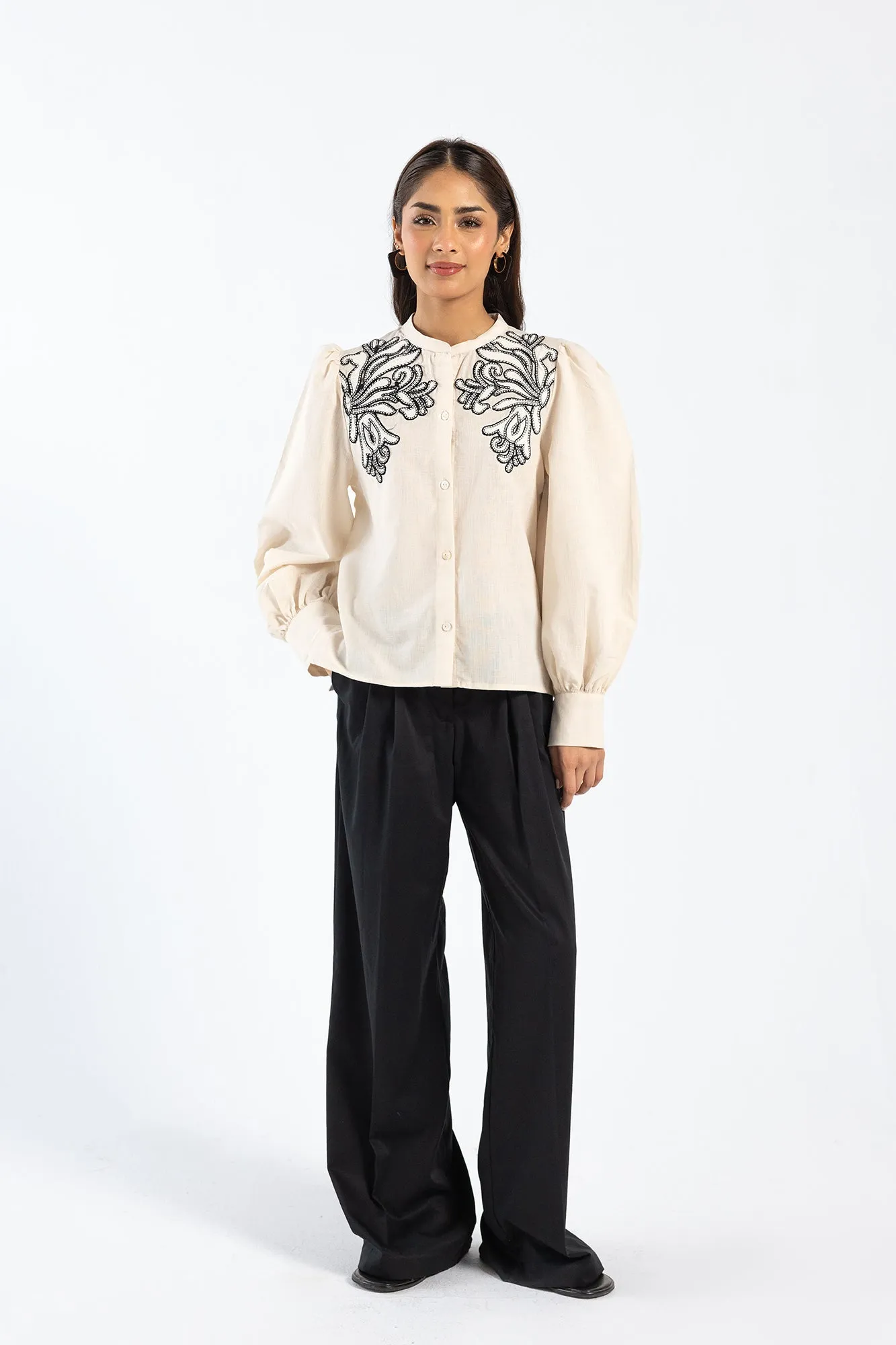 EMBROIDERED TOP (E1781/108/005)