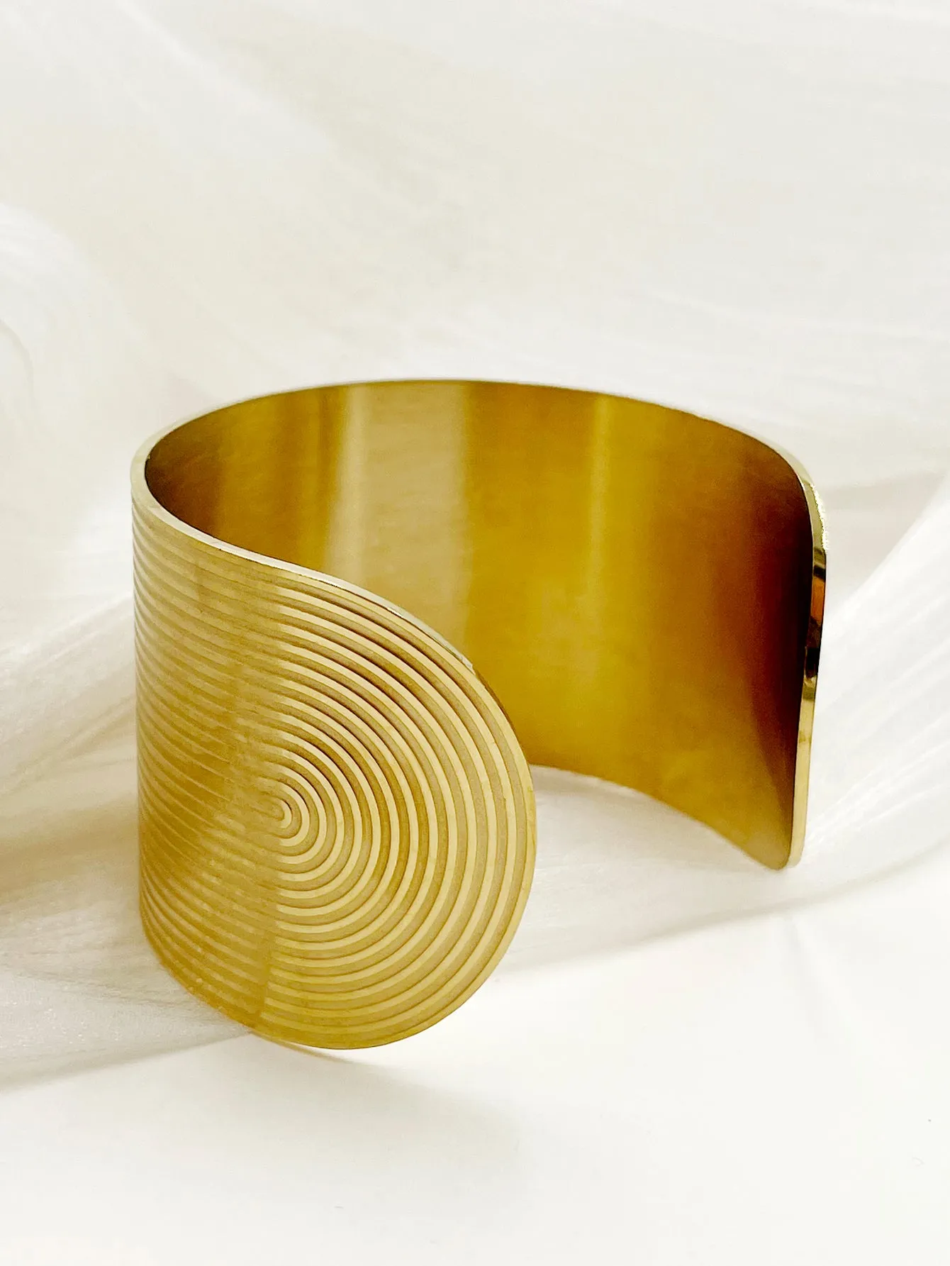 Glam Stripe Stainless Steel Polishing Cuff Bracelets