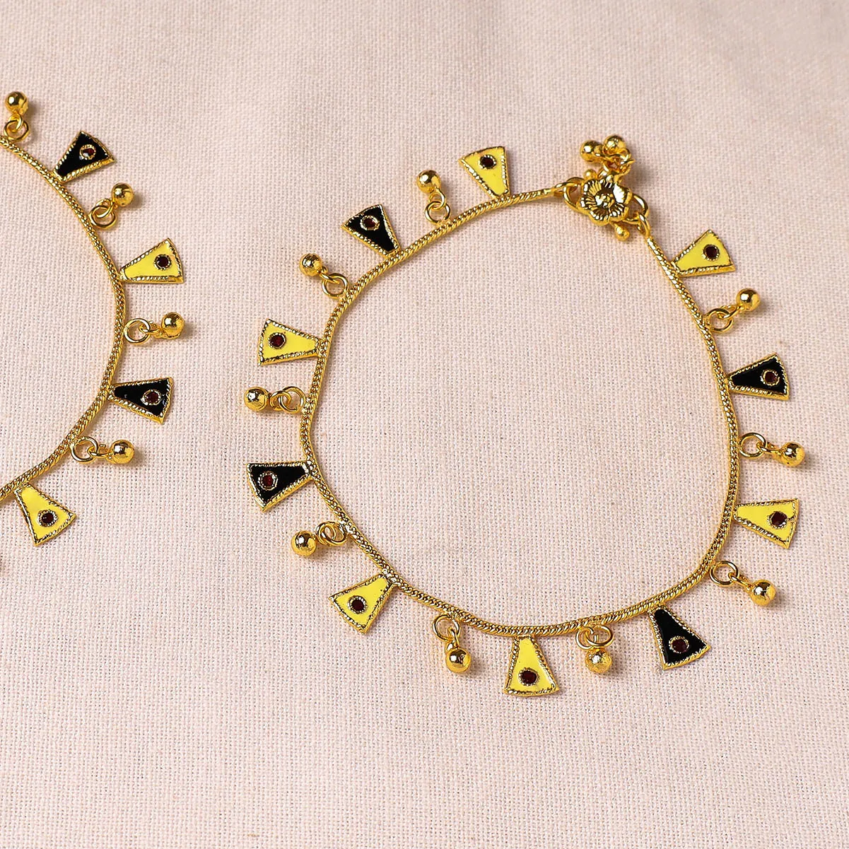 Handcrafted Paka Meenakari Anklets (Pair)