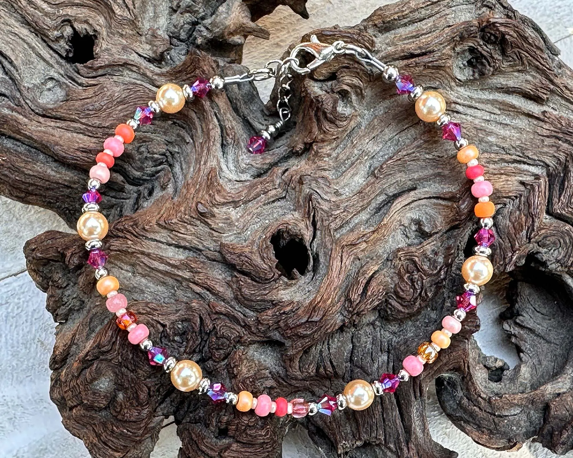 Hibiscus Pearl Fuchsia Beaded Anklet