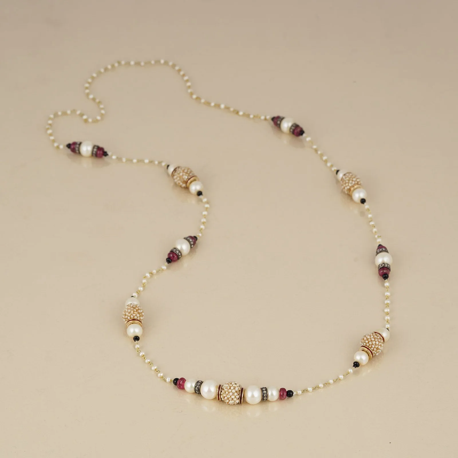 Meera Pearl Necklace