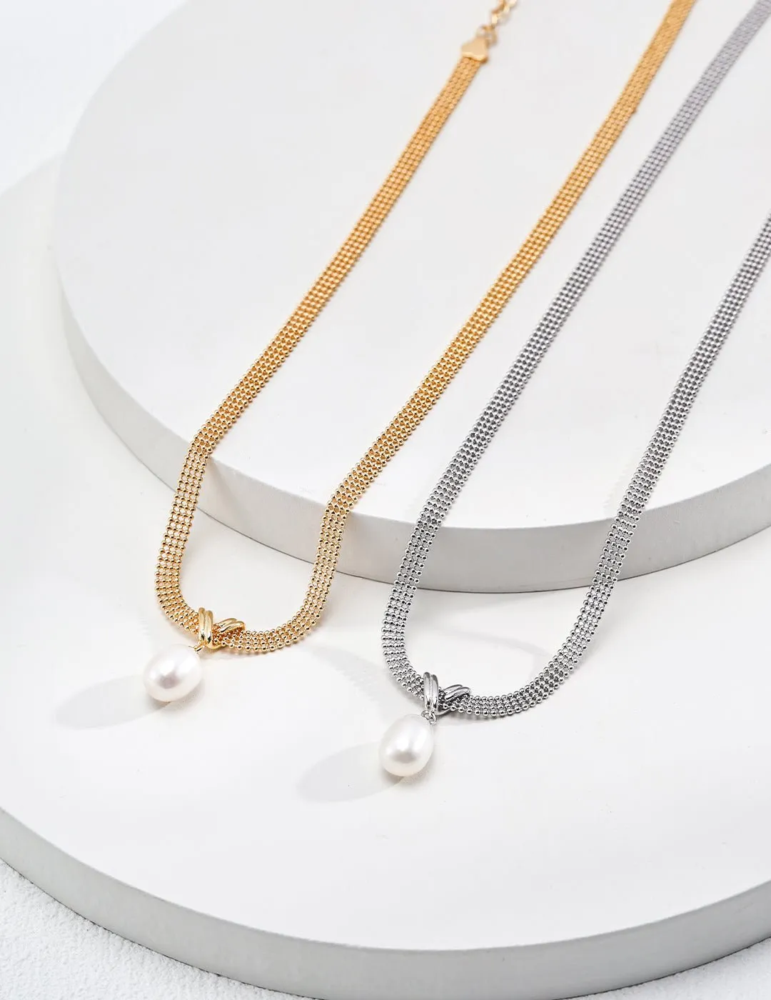 Minimalist Chunky Chain Pearl Pendant Necklace