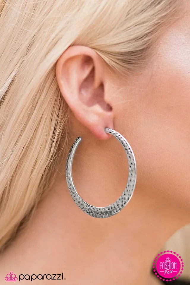 Paparazzi Earring ~ The World Is SHINE - Silver