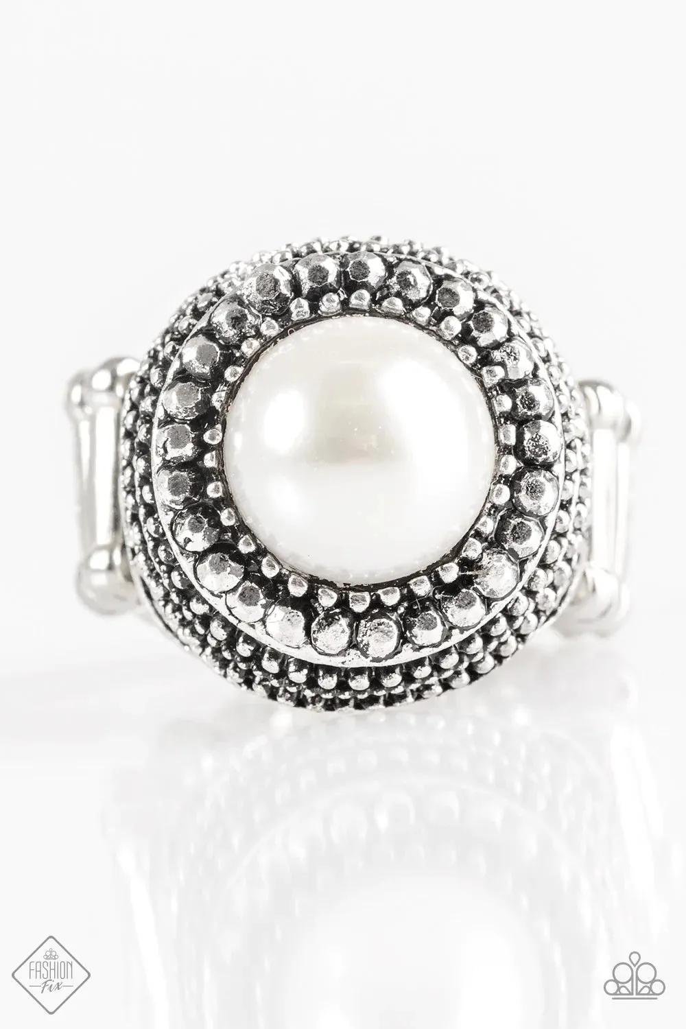 Paparazzi Ring ~ Bronx Beauty - White