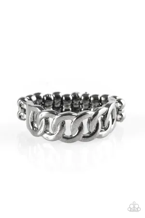 Paparazzi Ring ~ Love Is CHAIN - Black