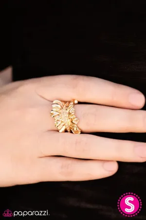 Paparazzi Ring ~ Ready To RUFFLE - Gold