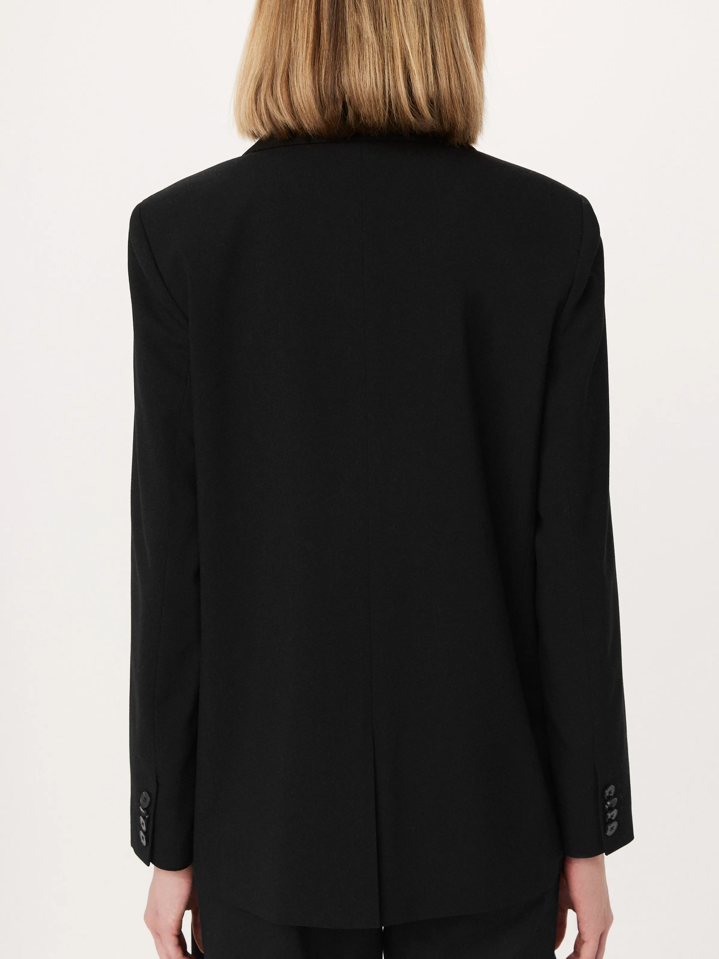 The Relaxed Single Breasted Blazer in Black